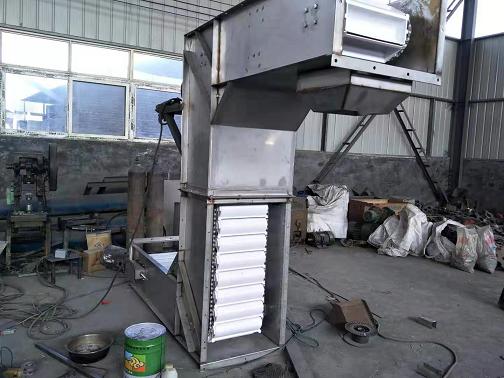 防卡斗Z型斗式提升機設計技術方案 防卡斗Z型斗式提升機設計技術方案